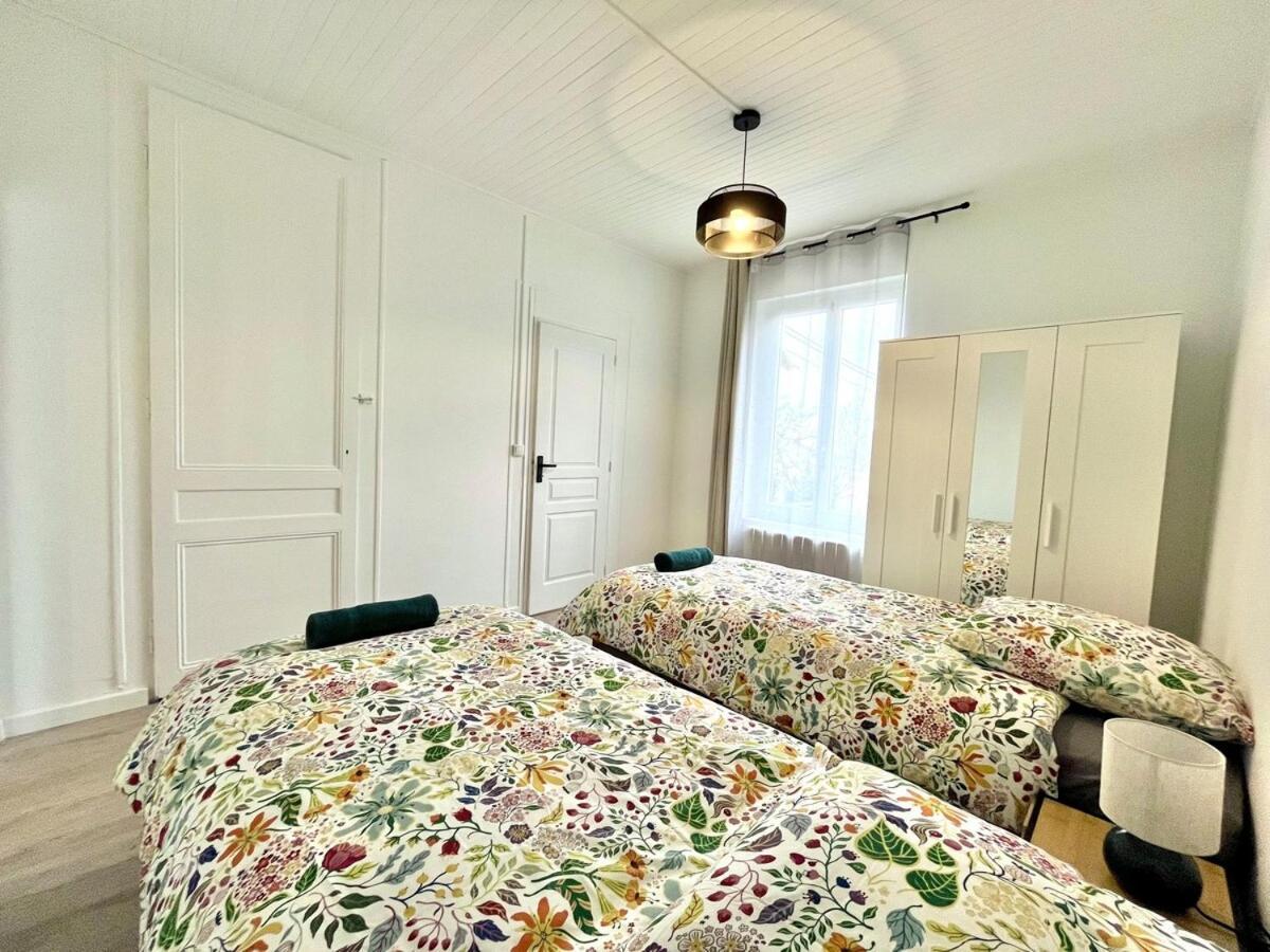 Maison De Renovee A 15 Min De Lyon