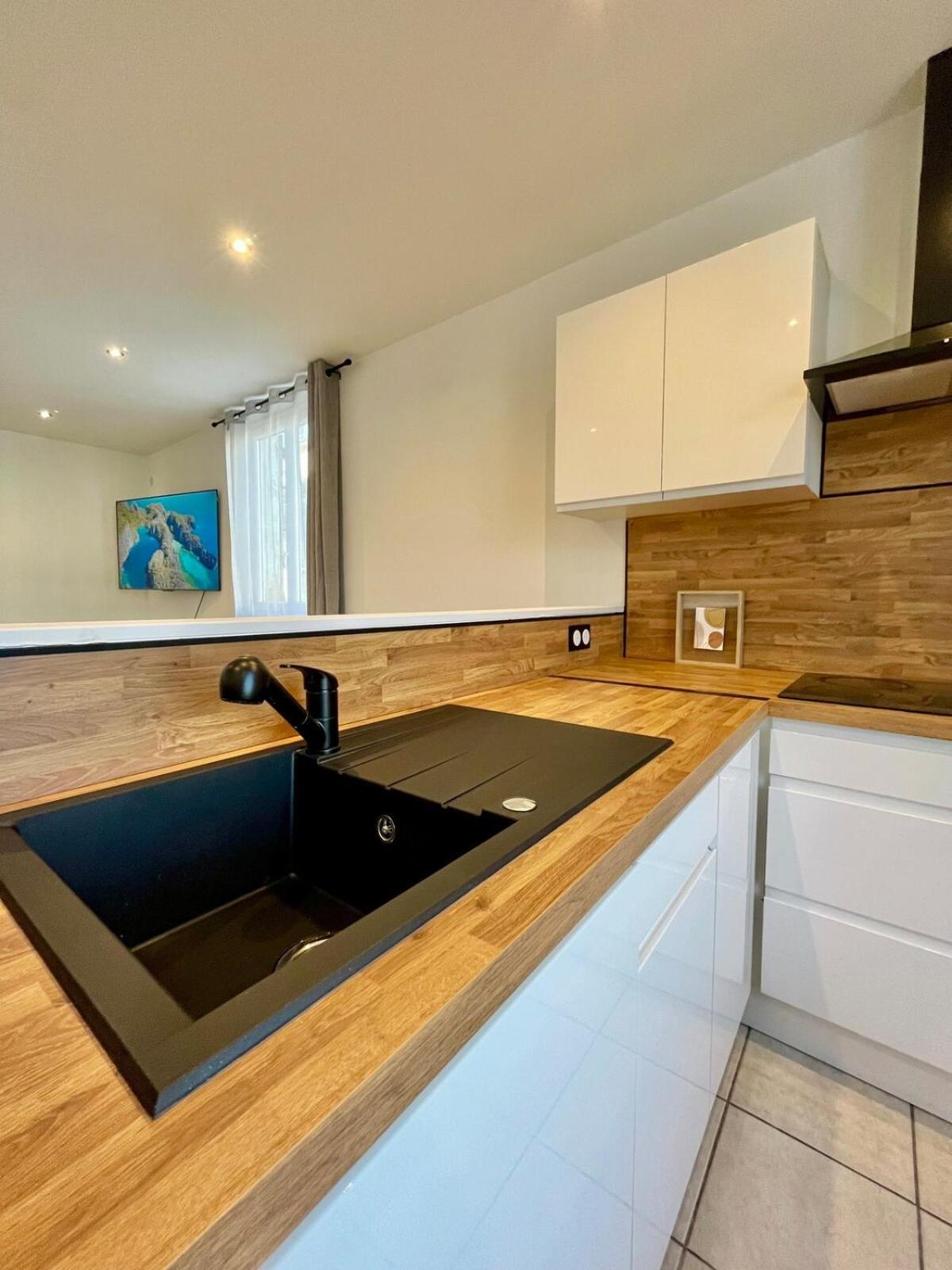 Ferienhaus Maison De Renovee A 15 Min De Lyon